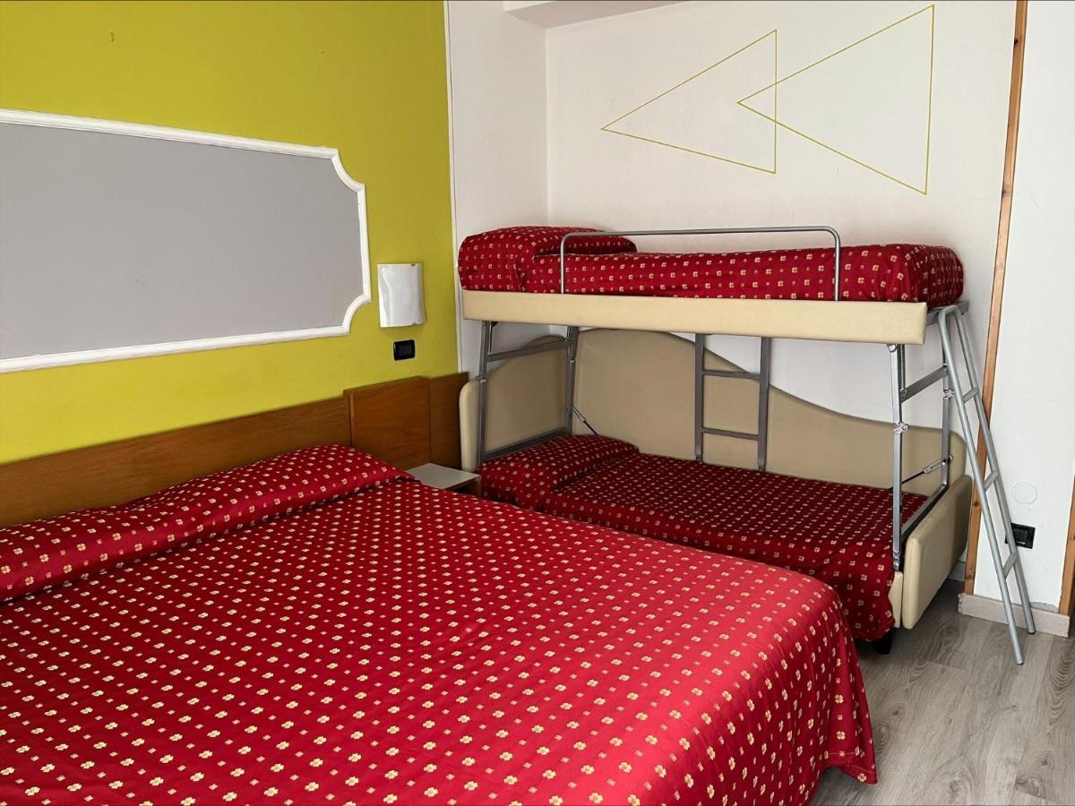 Hotel San Marco Bb Boario Terme Exteriör bild