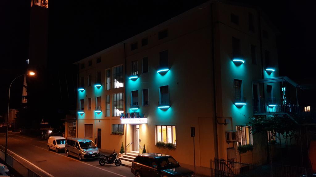 Hotel San Marco Bb Boario Terme Exteriör bild
