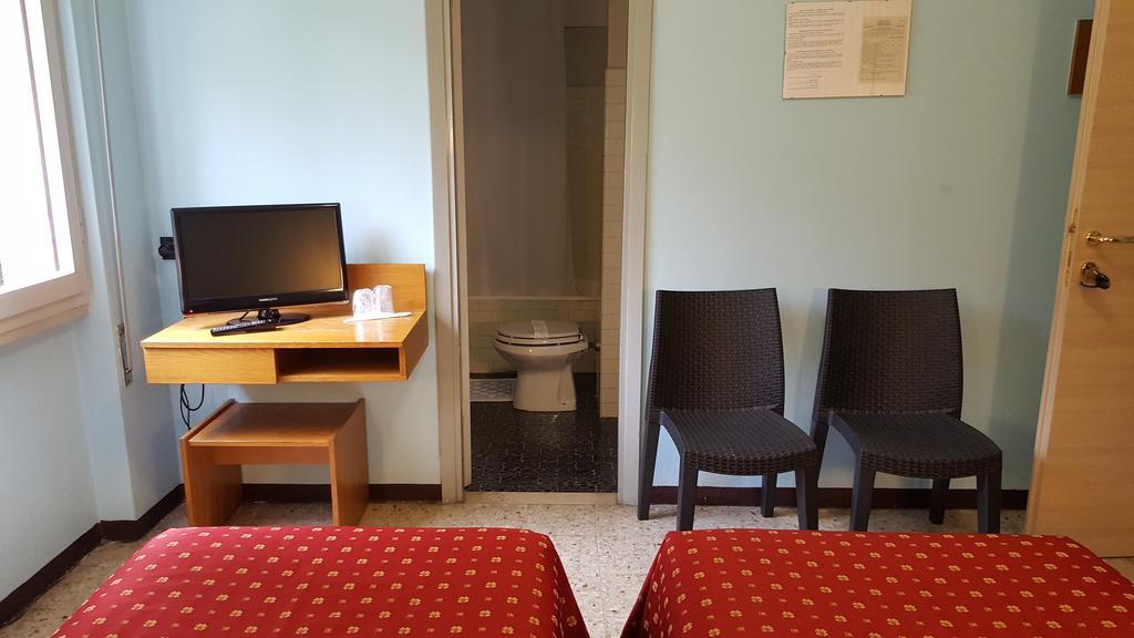 Hotel San Marco Bb Boario Terme Exteriör bild