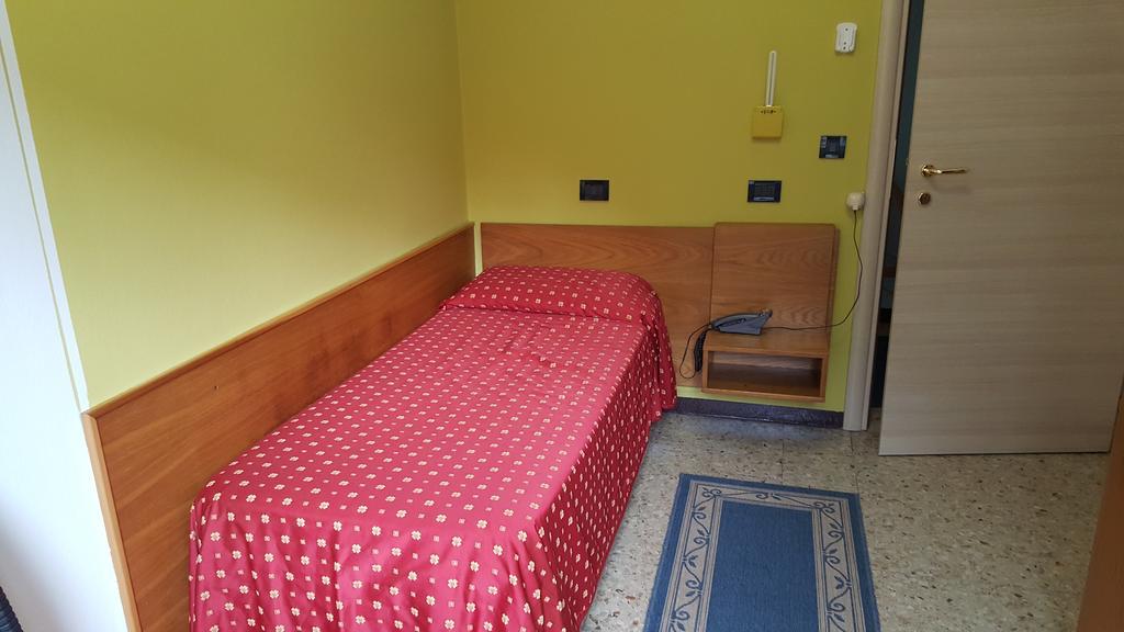 Hotel San Marco Bb Boario Terme Exteriör bild