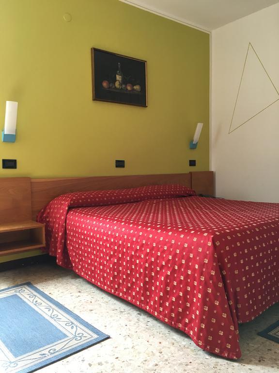 Hotel San Marco Bb Boario Terme Exteriör bild